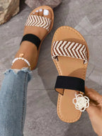 New Spring/Summer luxury women's H-strap sandals, stylish and casual Roman-style sandals, recommended by fashion bloggers. French-inspired elegant flat sandals, glittery chunky-heeled wedge sandals, and beach sandals.